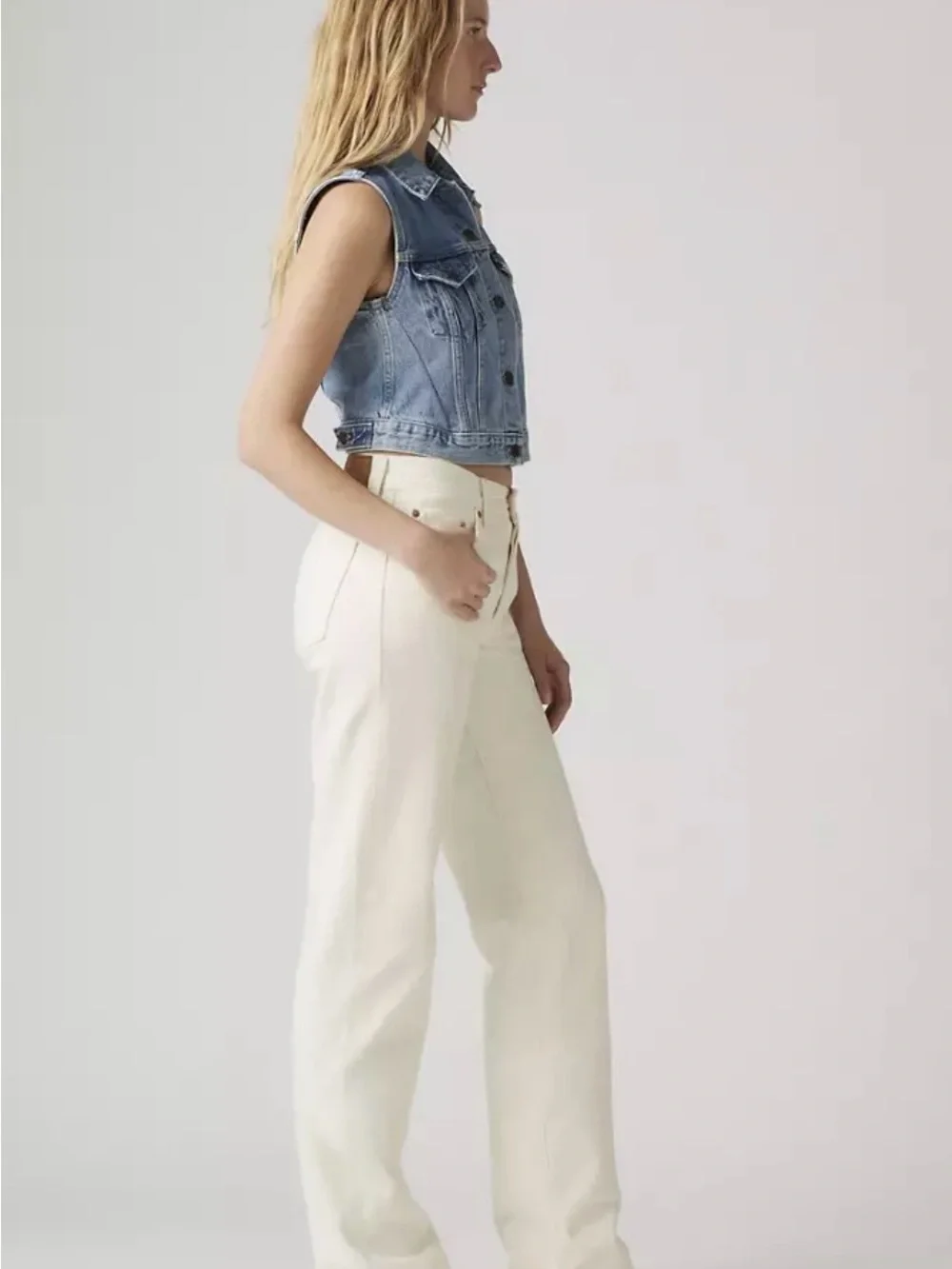 Levi’s 501 90’s Women's mid rise jeans ecru/ white